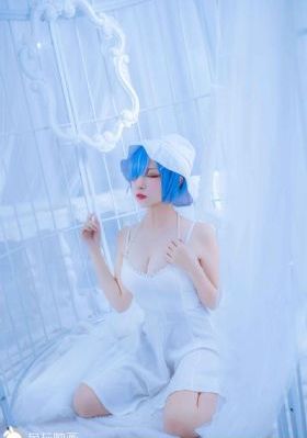 欧美喷水一区_DVD全集免费播放