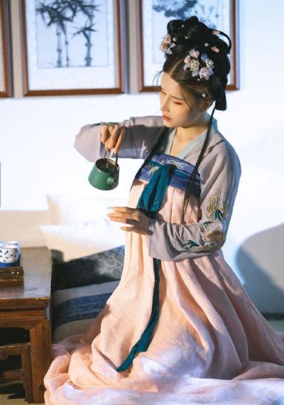 国产动态秒拍福利在线视频_超清动漫免费观看