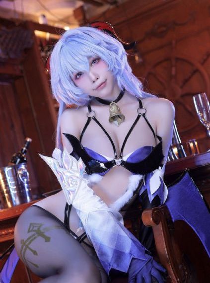 欧美粉色系头像男_超清在线观看完整版