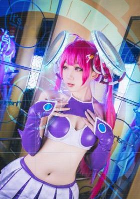 欧美女模特电脑桌面壁纸_有字幕完整版